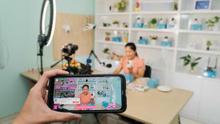 Livestream dẫn dắt xu hướng mua sắm