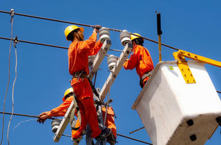 Ngành điện quyết liệt nhiều giải pháp tiết giảm chi phí trước những khó khăn hiện nay 