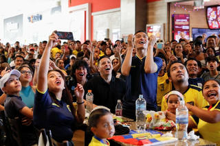 Người dân Ecuador ăn mừng chiến thắng lịch sử tại World Cup 2022