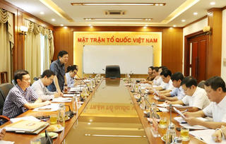 Tạo điều kiện để cán bộ Mặt trận tham gia xây dựng và phát triển kinh tế - xã hội trên địa bàn