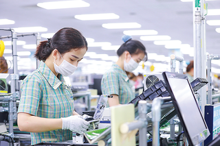 Khó khăn vẫn đeo bám doanh nghiệp