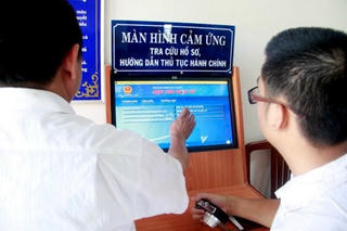 Khuyến khích người dân sử dụng dịch vụ công trực tuyến