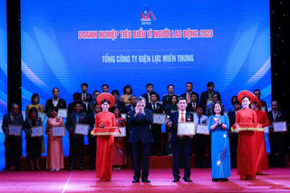 Tôn vinh doanh nghiệp tiêu biểu vì người lao động