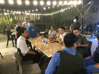 Trả lại không gian trong lành