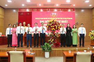 Xây dựng đội ngũ cán bộ 'vừa hồng, vừa chuyên', nâng cao chất lượng công tác tham mưu