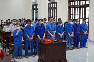 Hải Phòng: Xét xử vụ 14 cựu cán bộ hải quan tiếp tay cho buôn lậu