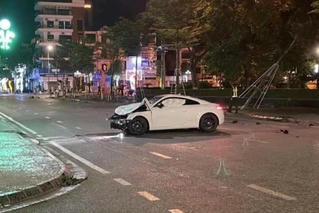 Camera ghi lại khoảng khắc kinh hoàng vụ xe Audi tông chết 3 người