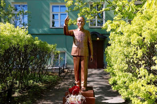 An vị tượng Chủ tịch Hồ Chí Minh tại Đại học Tổng hợp Saint Petersburg