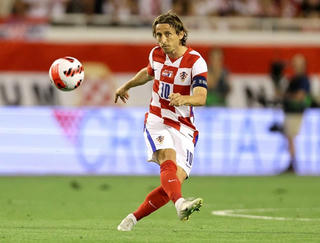 Modric tiếp tục mang băng thủ quân Croatia ở World Cup 2022