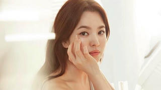 Song Hye Kyo kết hợp cùng mỹ nhân 'cảnh nóng' Han So Hee trong phim mới