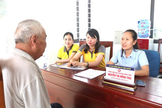 Nghịch lý thừa - thiếu cán bộ, công chức