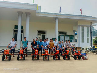 Cầm tay chỉ việc để gỡ vướng