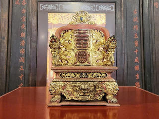 Chiêm ngưỡng bảo vật quốc gia - Ngai vua Duy Tân