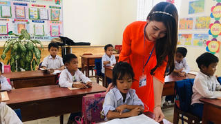 Nỗi niềm giáo viên cắm bản - Bài 3:  Gác niềm vui riêng, 'trồng người' nơi miền biên viễn