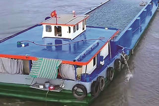 Những can nước ngọt ân tình