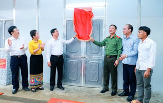 Nghệ An trao nhà Đại đoàn kết 