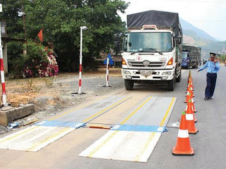 Ngăn chặn tiêu cực trong kiểm soát tải trọng xe