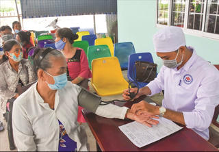 Không thể 'trăm dâu đổ đầu… người bệnh'