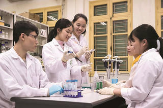 ‘Bịt lỗ hổng’ để thu hút nhân tài cho Thủ đô