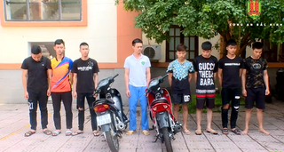 Bắc Ninh: Nhóm đối tượng tụ tập bốc đầu xe máy, quay video tung lên mạng nhận 'cái kết đắng'