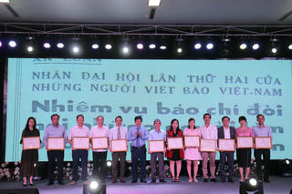 Hội Nhà báo Việt Nam khen thưởng 40 tập thể, cá nhân 