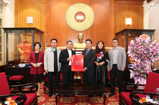 Tòa Giám mục Hưng Hóa chúc Tết UBTƯ MTTQ Việt Nam