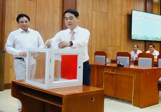 Bà Trần Thu Mai, Chủ tịch UBMTTQ Việt Nam tỉnh Khánh Hòa được bầu bổ sung Ủy viên Ban Thường vụ Tỉnh ủy nhiệm kỳ 2020 - 2025