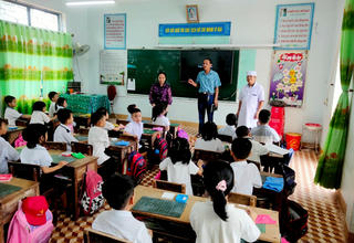 Hà Tĩnh: Hàng nghìn học sinh tạm thời nghỉ học vì đau mắt đỏ