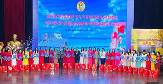 Giáo viên, học sinh Thủ đô vui 'Tết sum vầy'