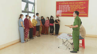 Đắk Lắk: Triệt phá đường dây ghi số đề trên 200 triệu đồng mỗi ngày do một phụ nữ cầm đầu