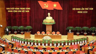 Thông báo Hội nghị lần thứ tám Ban Chấp hành Trung ương Đảng khóa XIII
