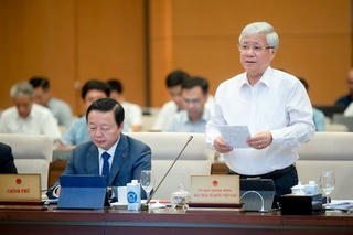Cần cơ chế kiểm soát chặt chẽ sách giáo khoa từ khâu biên soạn đến phát hành