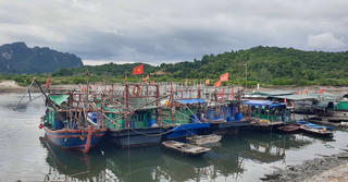 Quảng Ninh: Tạm ngừng cấp phép các phương tiện thủy ra khơi từ 12h ngày 22/7