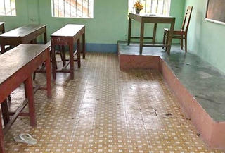 Điều tra vụ học sinh dùng dao đâm bạn trong lớp