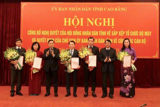 Cao Bằng: Công bố quyết định bổ nhiệm 6 giám đốc sở mới sáp nhập