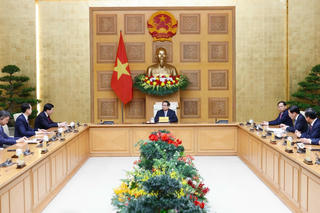 Thủ tướng Phạm Minh Chính tiếp Bí thư Đảng ủy Đại học Thanh Hoa (Trung Quốc)