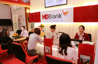 Lãnh đạo VPBank và HDBank phát biểu về khả năng được nới ‘room’ ngoại lên 49%