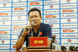 U17 Việt Nam thắng đậm U17 Nepal:  HLV Nguyễn Quốc Tuấn chia sẻ “đấu pháp” mới