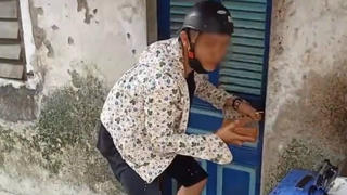 Người mẹ té ngửa khi biết con trai nuôi trộm tiền và 4 chỉ vàng
