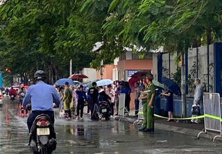 Bố trí các vị trí dừng, đỗ xe cho phụ huynh đưa đón học sinh đảm bảo trật tự ATGT