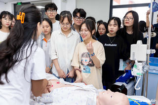 Trải nghiệm một ngày làm sinh viên để chọn trường