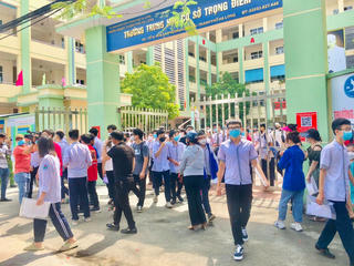 Quảng Ninh: Thí sinh phấn khởi vượt qua môn Ngữ văn trong kỳ thi tuyển sinh vào lớp 10 