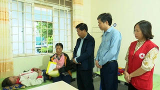 Vụ sập mái nhà đang thi công ở Thái Bình: Thêm 2 thợ xây tử vong