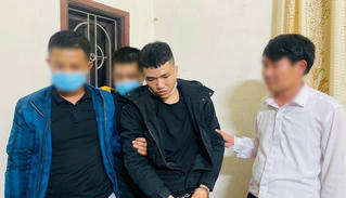 Quảng Bình: Bắt 2 nam thanh niên tàng trữ hơn 12.000 viên ma tuý