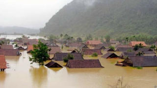 Thương quê thêm một lần gồng mình trong bão
