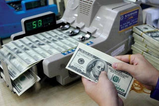 Ngày 7/12, Giá USD tiếp tục đà tăng