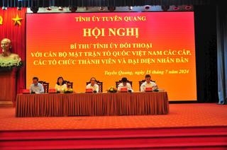 Bí thư Tỉnh ủy Tuyên Quang đối thoại với cán bộ MTTQ các cấp, các tổ chức thành viên và đại diện Nhân dân