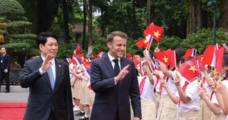 Lễ đón Tổng thống Pháp Emmanuel Macron thăm cấp Nhà nước tới Việt Nam