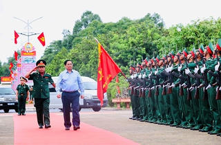 Thủ tướng Phạm Minh Chính làm việc với lực lượng vũ trang tỉnh Đắk Lắk