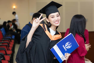 Hoa hậu Tiểu Vy tốt nghiệp đại học Sư phạm Kỹ thuật TP HCM